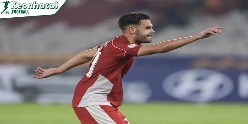 Jens Raven – Người hùng sân cỏ và tâm điểm tranh cãi