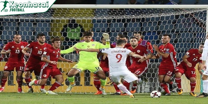 Đá phạt gián tiếp là gì? Quy định thế nào trong bóng đá? 2 Đá phạt gián tiếp cũng tương tự như đá phạt trực tiếp