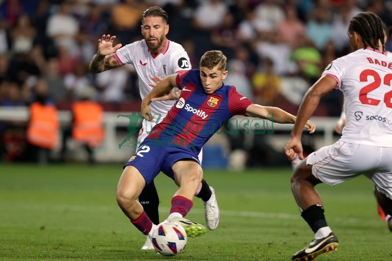 Soi kèo Sevilla vs Barcelona - 20h15 ngày 05/10 