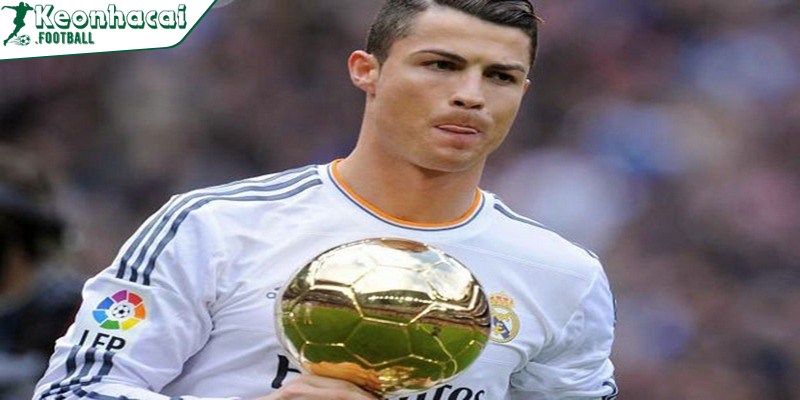 Cầu thủ Ronaldo sinh năm bao nhiêu - Chủ đề điên đảo dư luận 3 Cristiano Ronaldo dos Santos Aveiro được sinh ra vào ngày 05 tháng 02 năm 1985