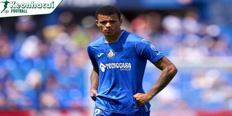 Mason Greenwood tỏa sáng tại Marseille, Man Utd thu lợi khủng 3 Tác động kinh tế và chiến lược chuyển nhượng của Man United