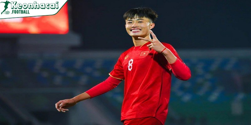 Bật mí chiều cao các cầu thủ u22 Việt Nam chi tiết cho bạn 3 Tiền đạo Nguyễn Văn Trường sở hữu chiều cao 1m82