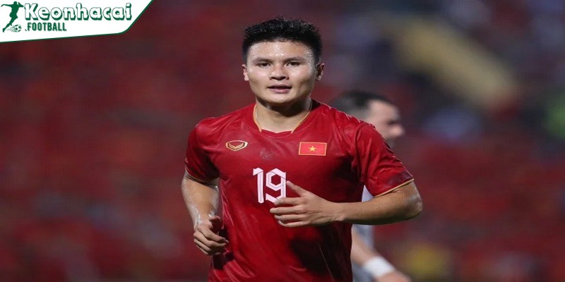 Ngoài mức lương hàng tháng, Quang Hải nhận số tiền lót tay là khoảng 5 tỷ đồng