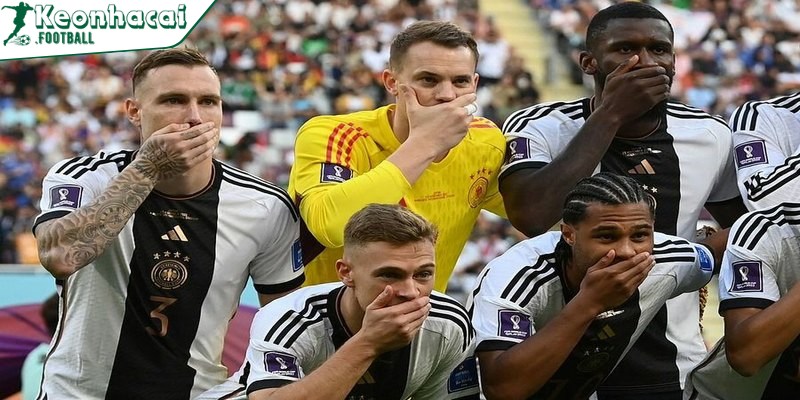 FIFA sẽ phạt nặng nếu các đội trưởng ra sân đeo băng Onelove