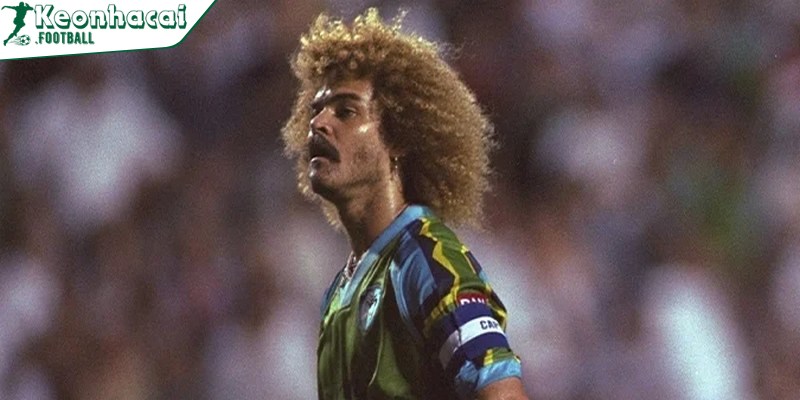 Valderrama lại kiểm soát trận đấu bằng trí tuệ và sự điềm tĩnh