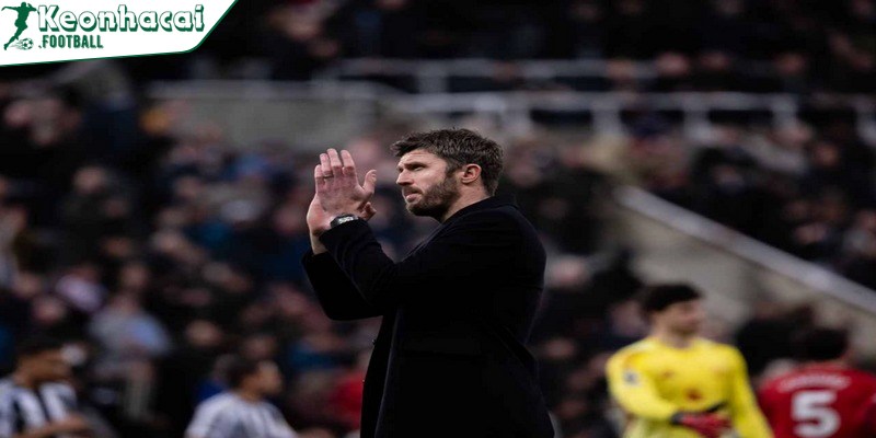 Carrick bức xúc sau trận thua phút 90 của Manchester United 1 Khó khăn chồng chất khi MU tổn thất lực lượng, De Ligt chưa hẹn ngày trở lại