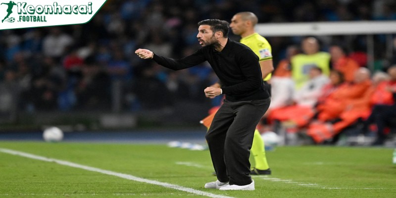 Vì sao Cesc Fàbregas trở thành “kẻ phản diện” tại Serie A? 3 Rào cản truyền thống và định kiến văn hóa