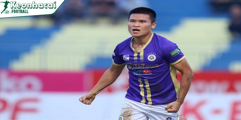 Thông tin cá nhân chi tiết và hành trình trở thành cầu thủ chuyên nghiệp