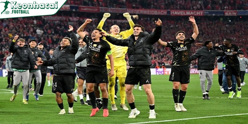 Thierry Henry đánh giá PSG nhỉnh hơn Arsenal