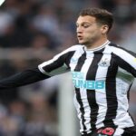 Javier Manquillo là mẫu hậu vệ thiên về sự chắc chắn và tính kỷ luật