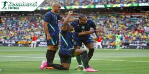 Vinicius và Raphinha nhiều khả năng là cặp cánh chủ lực của Brazil