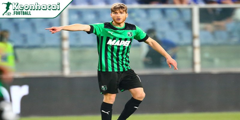 Tiểu sử cầu thủ Filippo Romagna – Hành trình khẳng định bản thân tại Serie A 4 Romagna sở hữu khả năng chuyền bóng khá tốt và có thể triển khai bóng