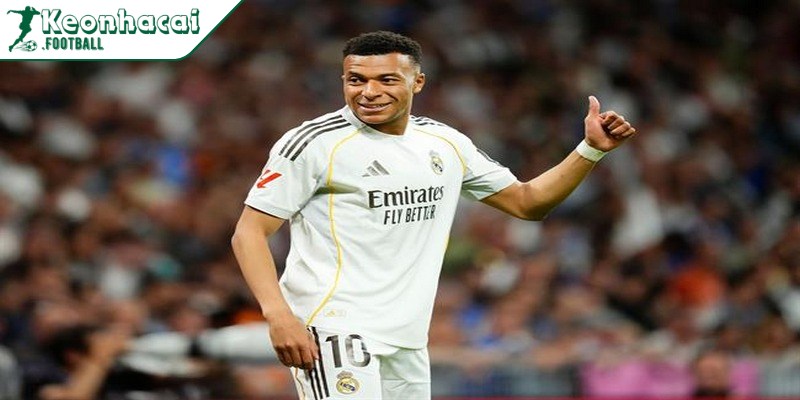 Kylian Mbappe khẳng định quyết tâm gắn bó với Real Madrid 2 Mbappe trải qua mùa giải cá nhân ấn tượng cùng Real Madrid