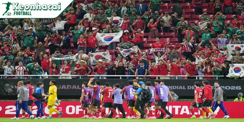 HLV Javier Aguirre yêu cầu tuyển Mexico vượt qua áp lực World Cup