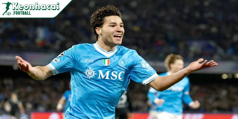 Mùa giải 2022–2023, Antonio Vergara được Napoli cho Pro Vercelli mượn
