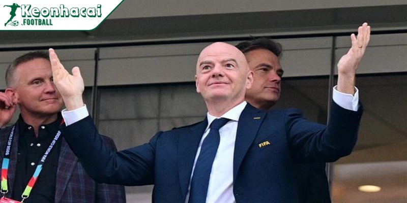 Lịch trình kín mít của Chủ tịch FIFA tại World Cup 2026 được hé lộ 2 Chủ tịch FIFA thực hiện 27 chuyến bay chỉ sau vòng bảng World Cup 2026