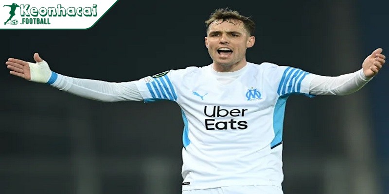 Chuyển đến Juventus khi mới 17 tuổi là thử thách không nhỏ